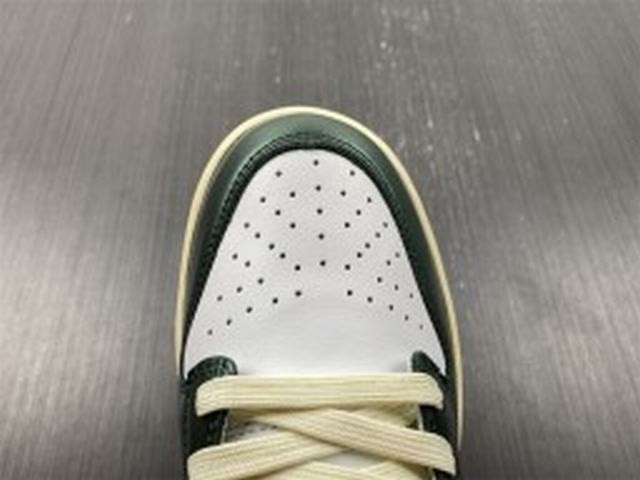 Nike Dunk Low Vintage Green (W) Nike Dunk Low Vintage Green (W)