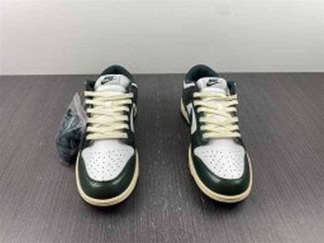Nike Dunk Low Vintage Green (W) Nike Dunk Low Vintage Green (W)