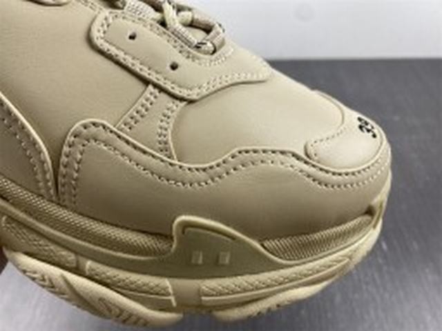 BALENCIAGA TRIPLE S BALENCIAGA TRIPLE S