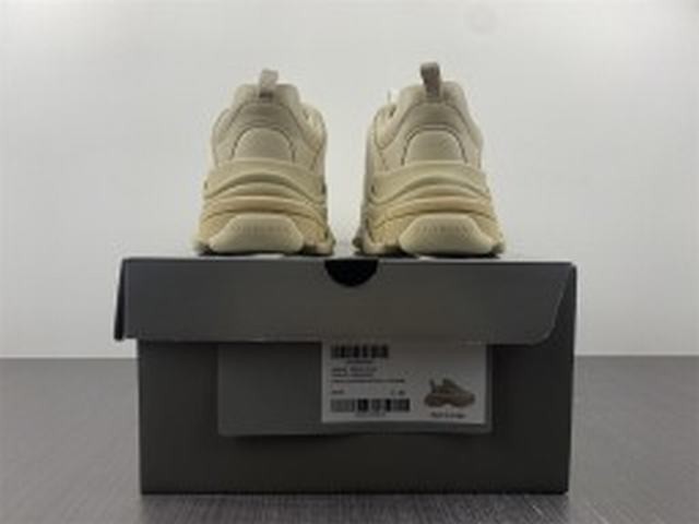 BALENCIAGA TRIPLE S BALENCIAGA TRIPLE S