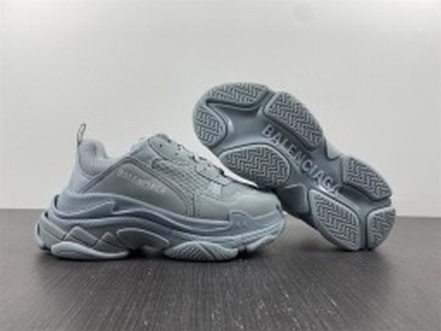 Balenciaga Triple S Pale Blue (W) Balenciaga Triple S Pale Blue (W)