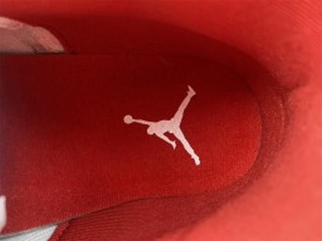 Air Jordan 11 Cherry Air Jordan 11 Cherry