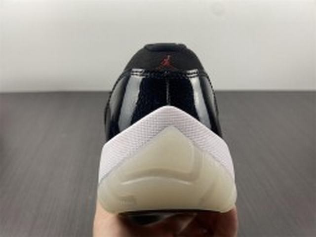 Jordan 11 Retro Low 72-10 Jordan 11 Retro Low 72-10