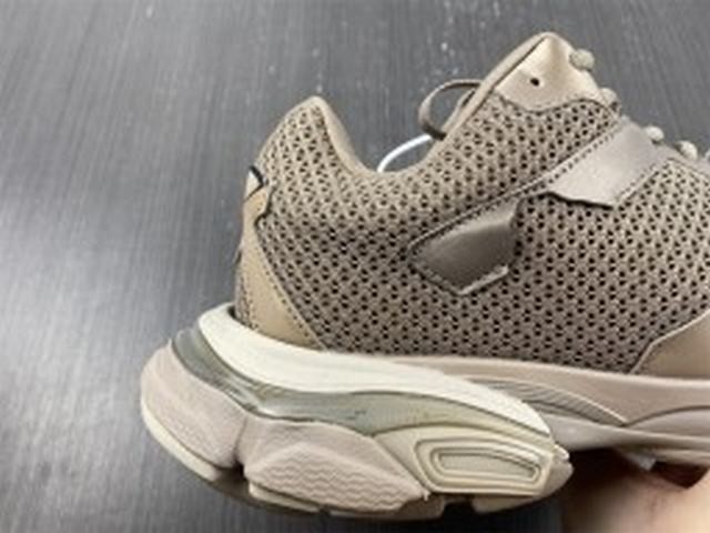 BALENCIAGA champagne BALENCIAGA champagne