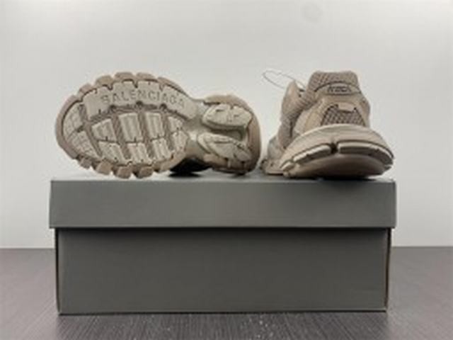 BALENCIAGA champagne BALENCIAGA champagne