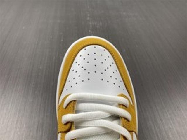 Nike SB Dunk Low Laser Orange Nike SB Dunk Low Laser Orange