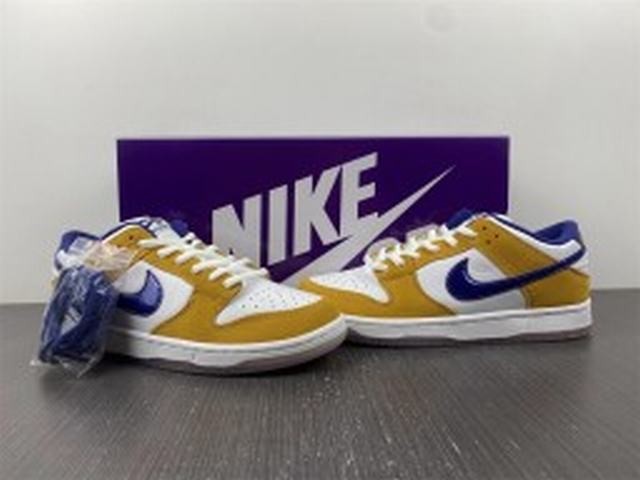 Nike SB Dunk Low Laser Orange Nike SB Dunk Low Laser Orange
