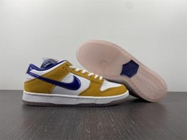 Nike SB Dunk Low Laser Orange Nike SB Dunk Low Laser Orange