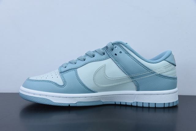 Nike Dunk Low Clear Aqua Nike Dunk Low Clear Aqua