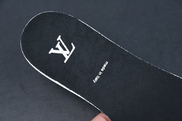 Louis Vuitton Trainer Black Louis Vuitton Trainer Black