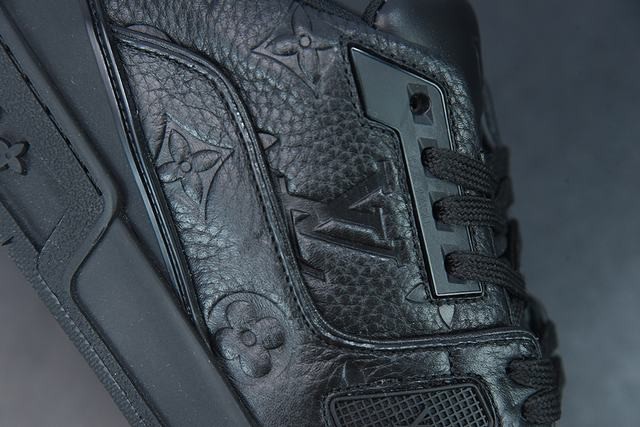 Louis Vuitton Trainer Black Louis Vuitton Trainer Black