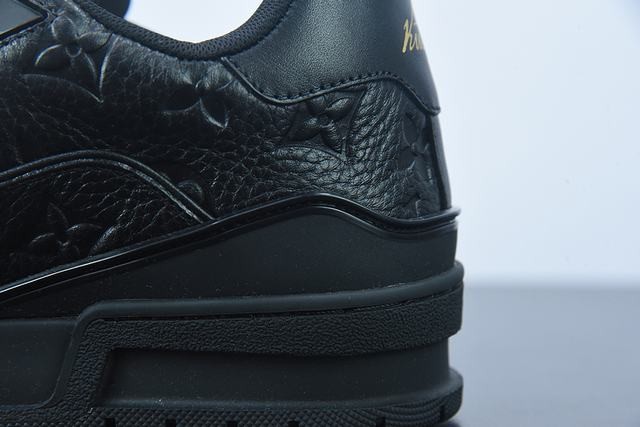 Louis Vuitton Trainer Black Louis Vuitton Trainer Black