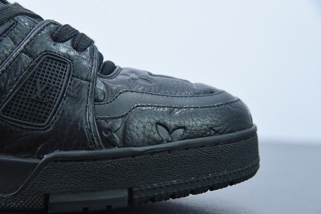 Louis Vuitton Trainer Black Louis Vuitton Trainer Black