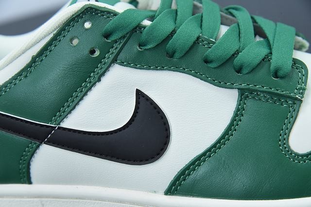 H03N4 Nk SB Dunk Low H03N4 Nk SB Dunk Low