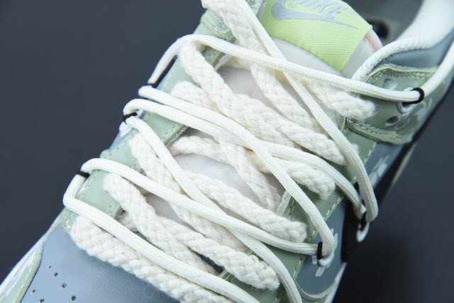 H01G4 NK SB Dunk Low H01G4 NK SB Dunk Low