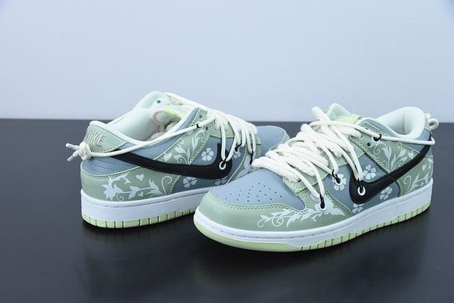 H01G4 NK SB Dunk Low H01G4 NK SB Dunk Low