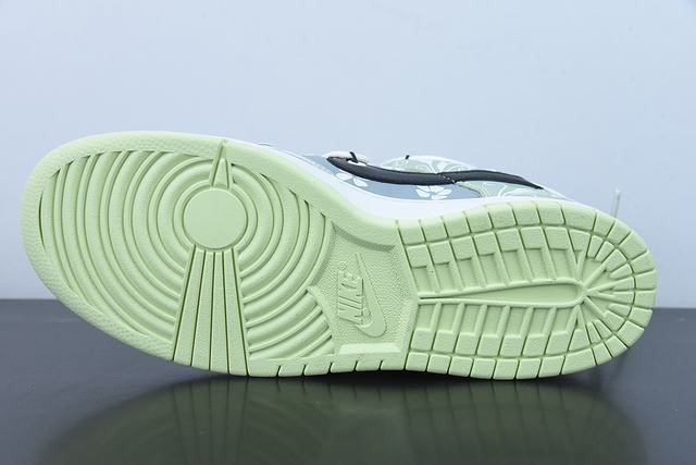 H01G4 NK SB Dunk Low H01G4 NK SB Dunk Low