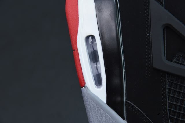 Jordan 4 Retro Bred (2019) Jordan 4 Retro Bred (2019)