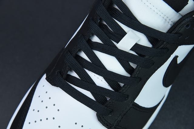 Nike Dunk Low Retro White Black Panda (2021) Nike Dunk Low Retro White Black Panda (2021)