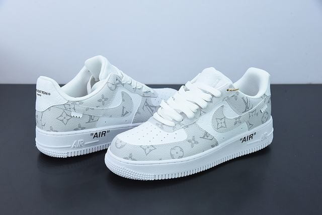 x Air Force 1'07 x Air Force 1'07