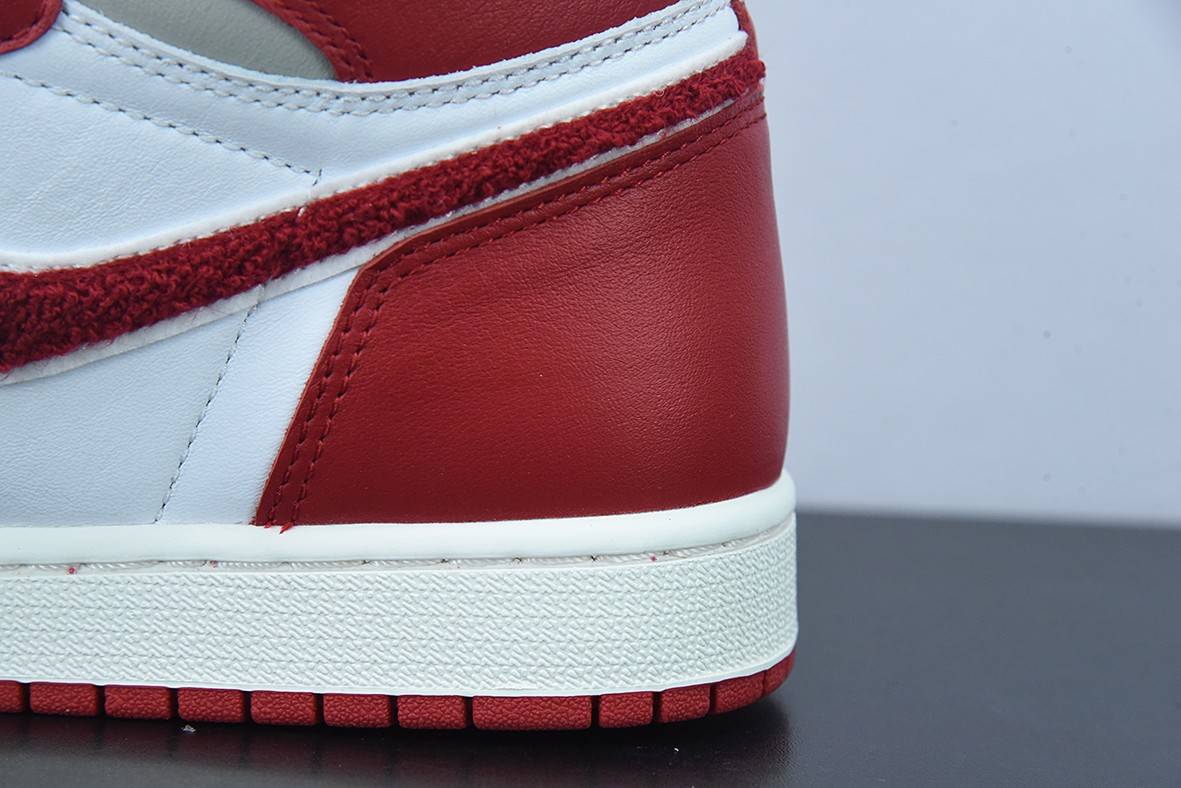 Air Jordan 1 High OG WMNS “Newstalgia” Air Jordan 1 High OG WMNS “Newstalgia”
