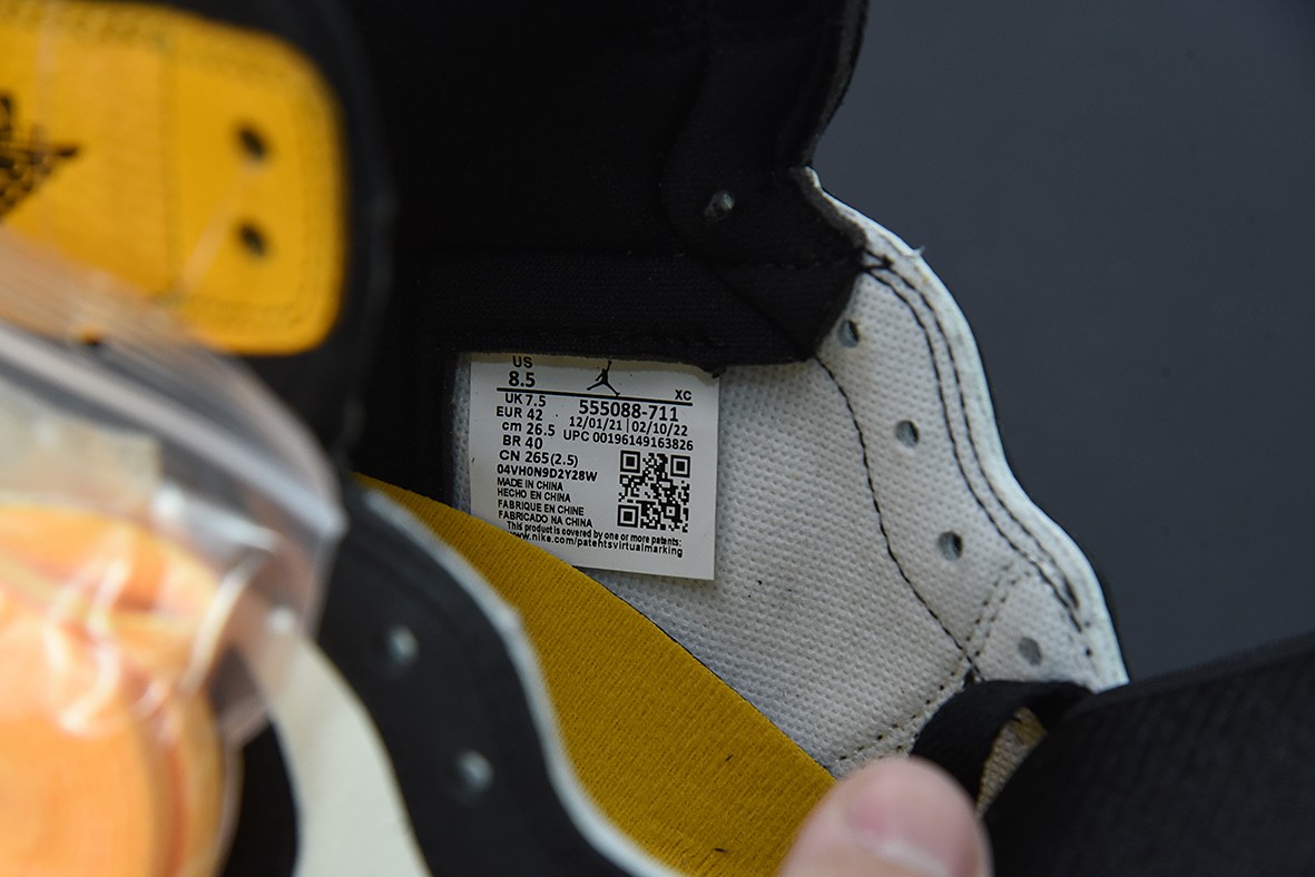 Air Jordan 1 High OG “Yellow Toe” Air Jordan 1 High OG “Yellow Toe”