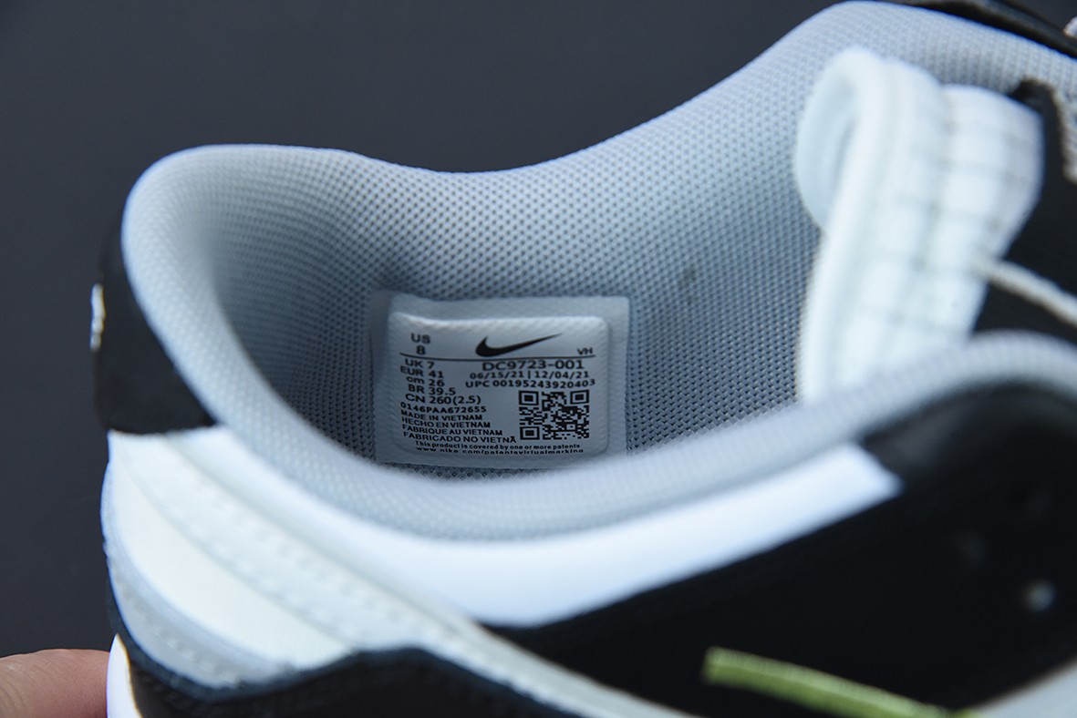 SB Dunk Scrap Low SB Dunk Scrap Low