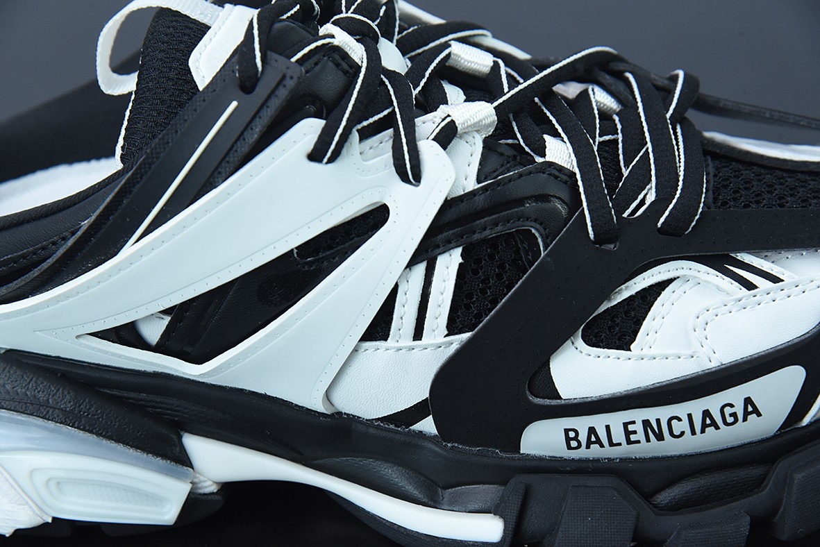BALENCIAGA BALENCIAGA