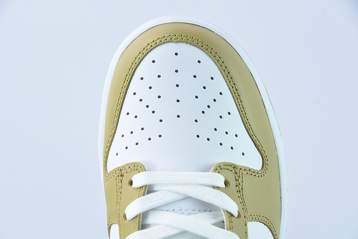Nike SB Dunk Low Nike SB Dunk Low