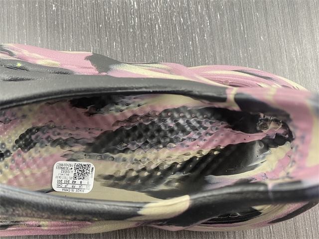 Yeezy Foam RNNR “MX CARDON Yeezy Foam RNNR “MX CARDON