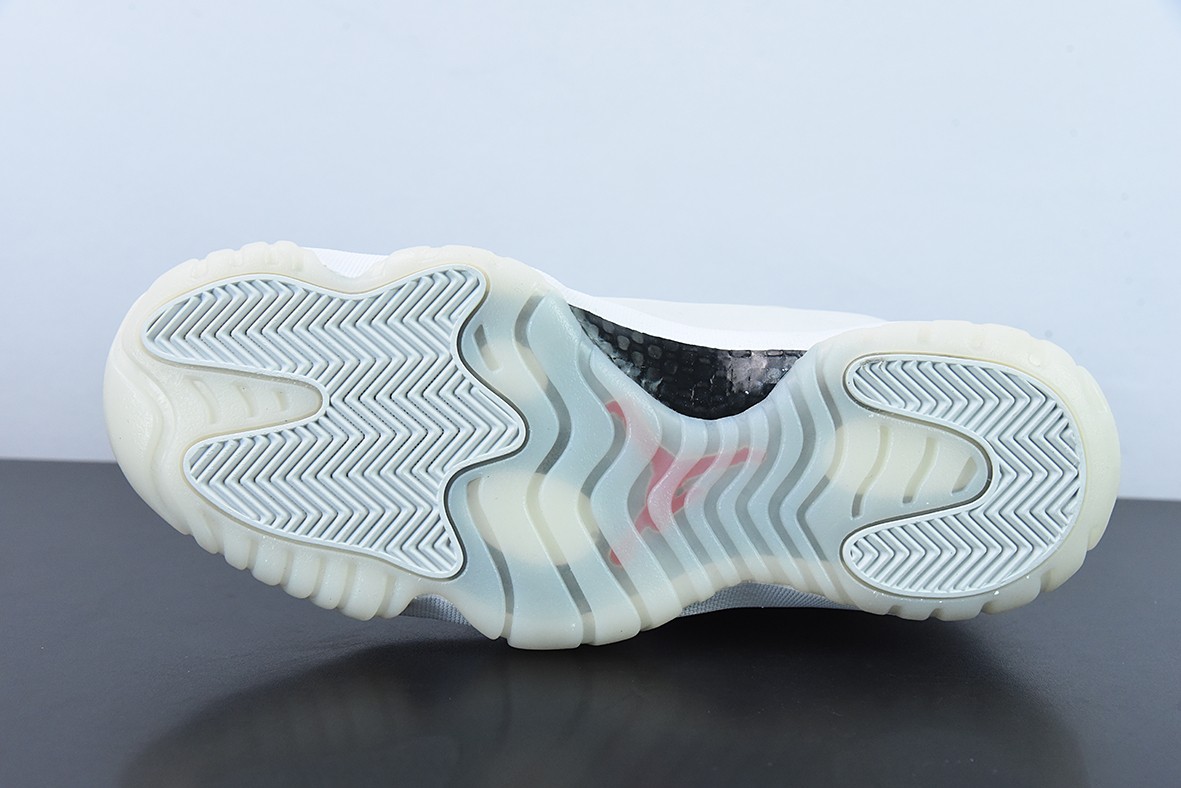 Jordan 11 Retro Platinum Tint Jordan 11 Retro Platinum Tint