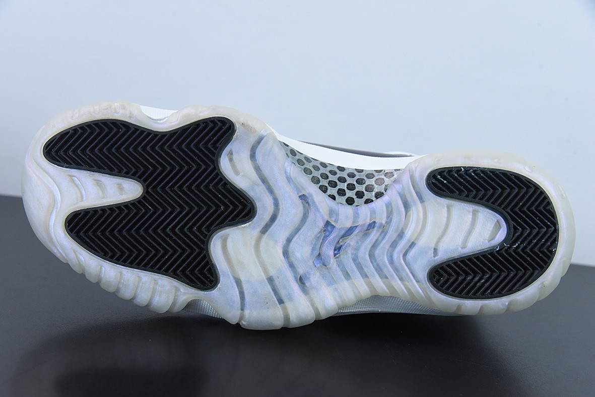 Jordan 11 Retro Low Iridescent Jordan 11 Retro Low Iridescent