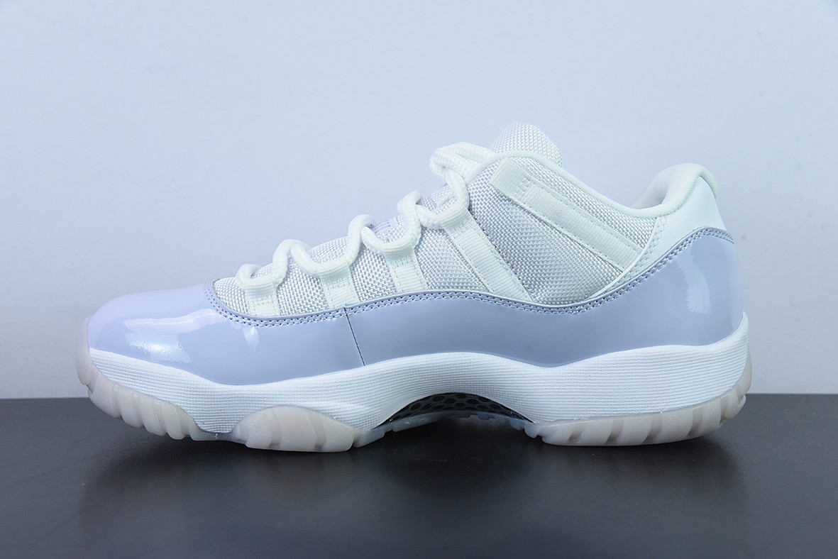 AJ11 Retro Low AJ11 Retro Low