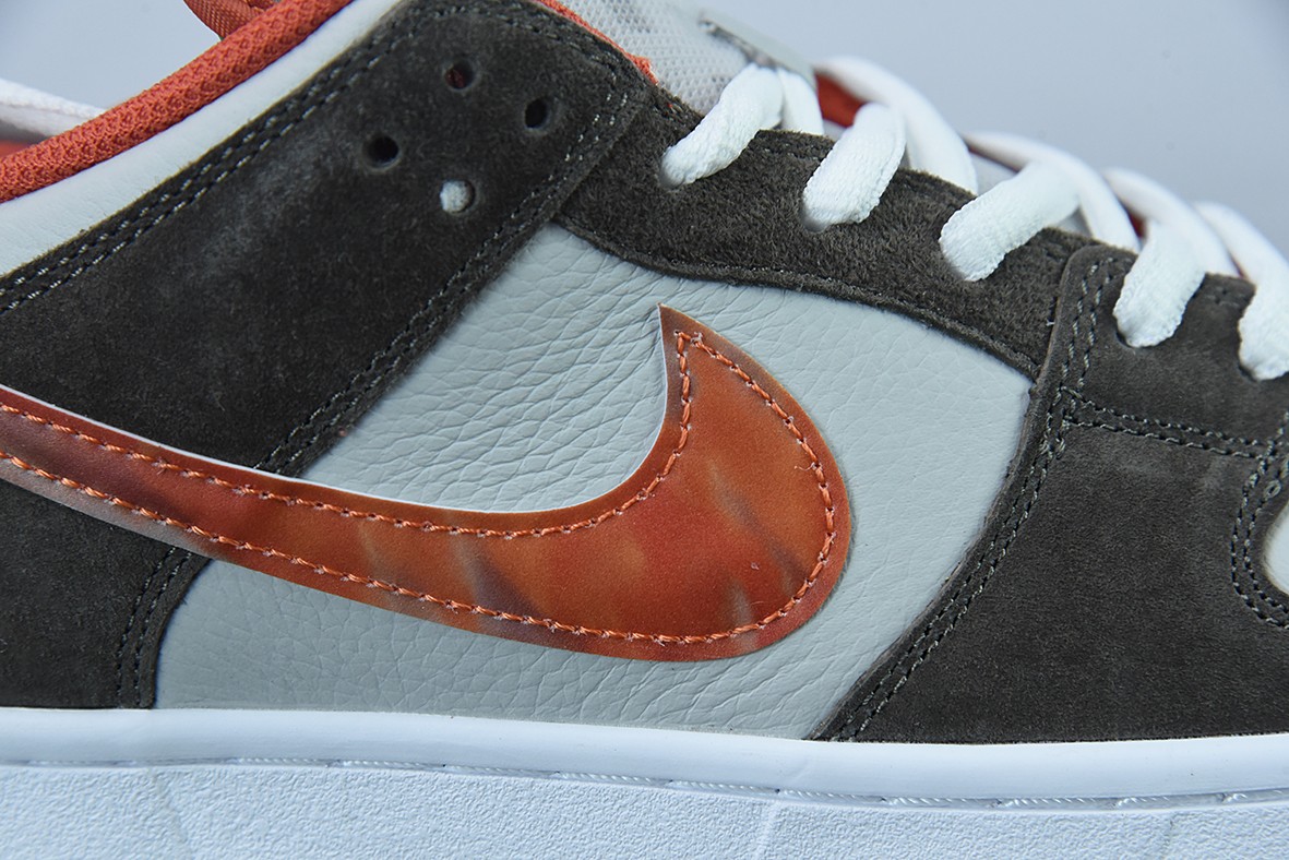 SB Dunk Low Pro SB Dunk Low Pro