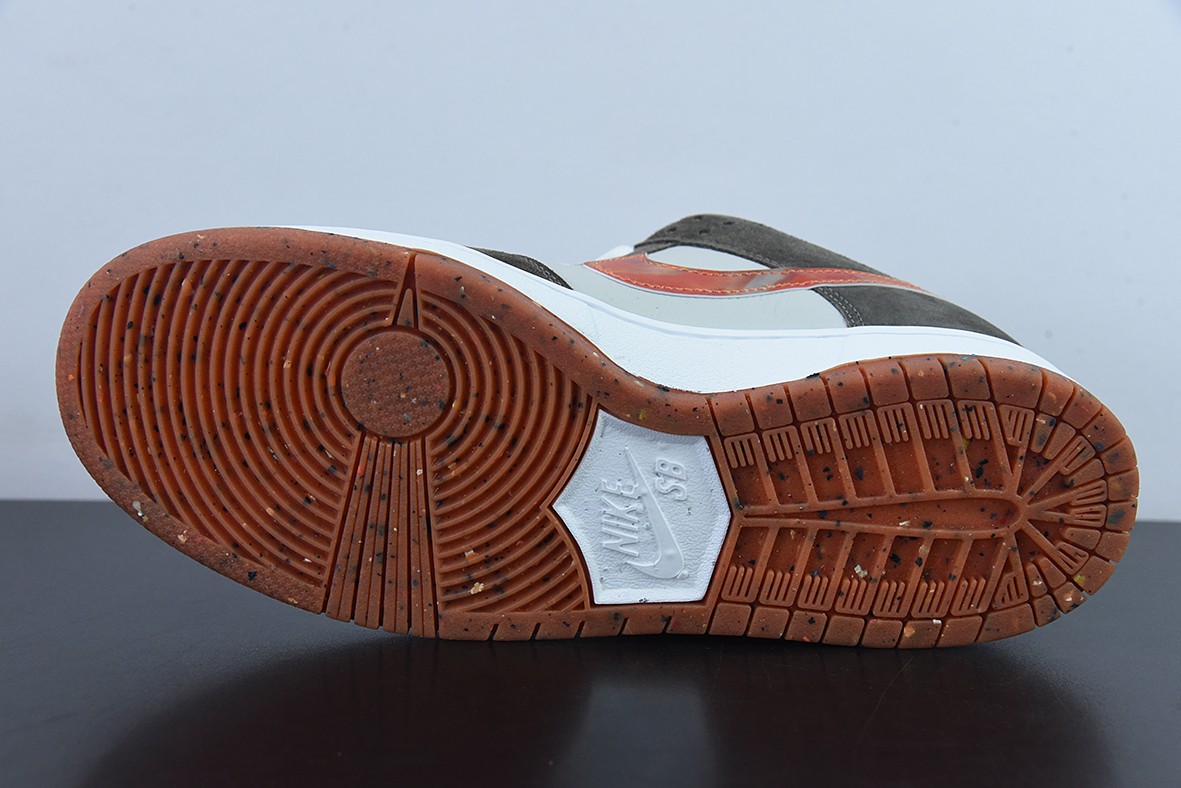 SB Dunk Low Pro SB Dunk Low Pro