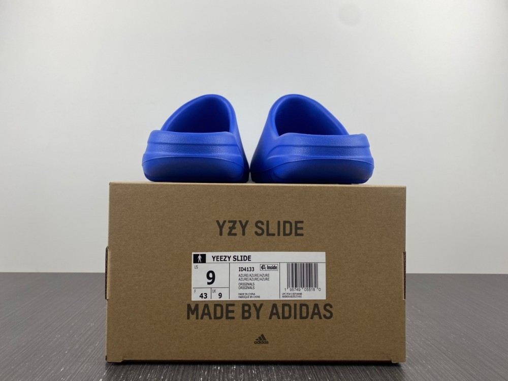 YEEZY SLIDE 'GLOW GREEN' 2022 YEEZY SLIDE 'GLOW GREEN' 2022