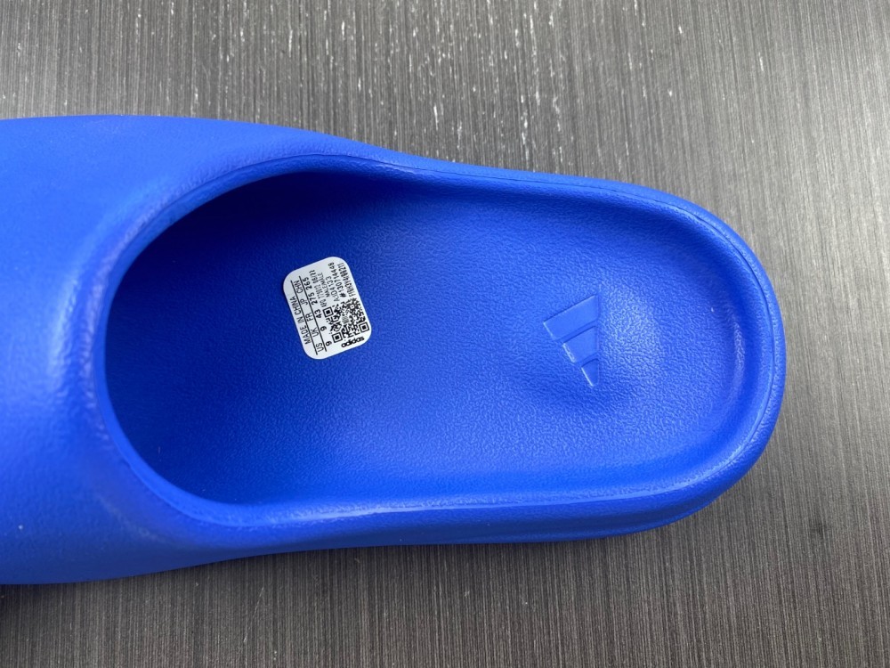 YEEZY SLIDE 'GLOW GREEN' 2022 YEEZY SLIDE 'GLOW GREEN' 2022