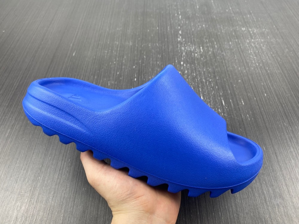 YEEZY SLIDE 'GLOW GREEN' 2022 YEEZY SLIDE 'GLOW GREEN' 2022