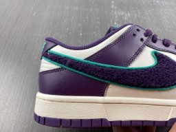 Nike Dunk Low “Chenille Swoosh” Nike Dunk Low “Chenille Swoosh”
