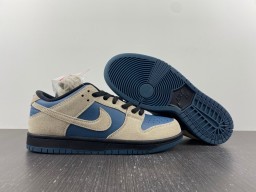 Nike SB Dunk Low Light Cream Thunderstorm Nike SB Dunk Low Light Cream Thunderstorm