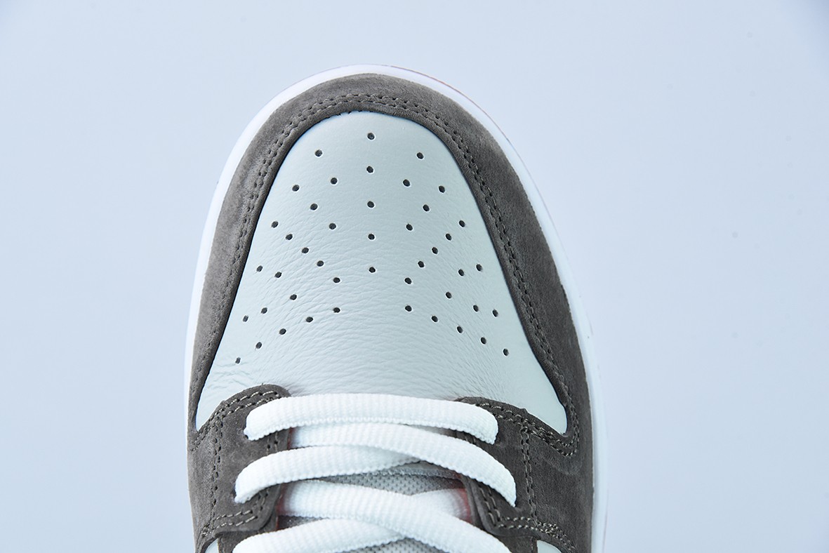 Crushed Skate Shop x Nk SB Dunk Low Crushed Skate Shop x Nk SB Dunk Low