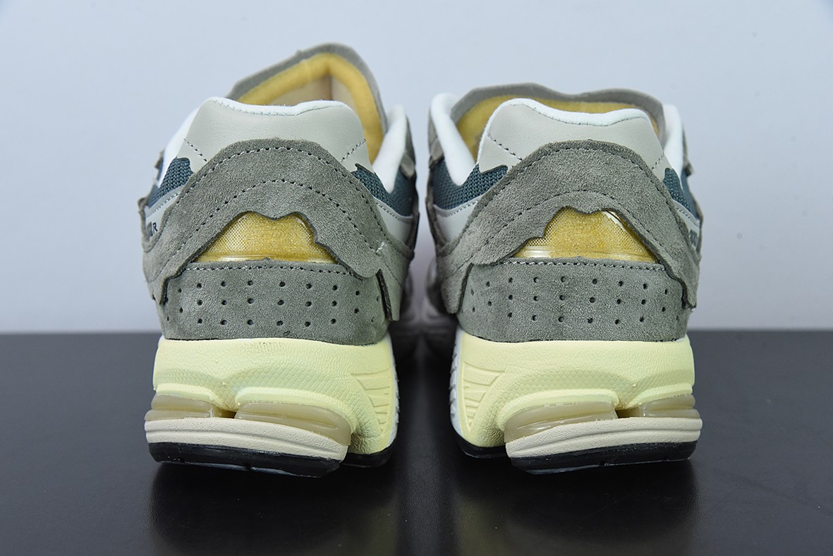 New Balance 2002R New Balance 2002R