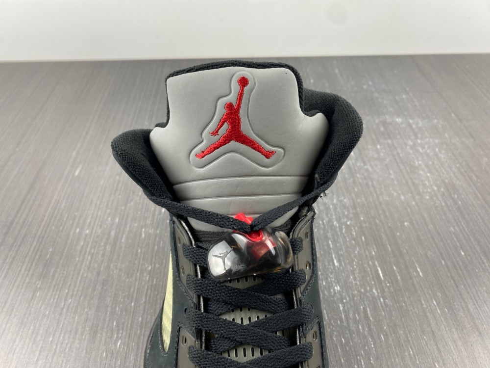 Air Jordan 5 Gore-Tex Supreme Air Jordan 5 Gore-Tex Supreme