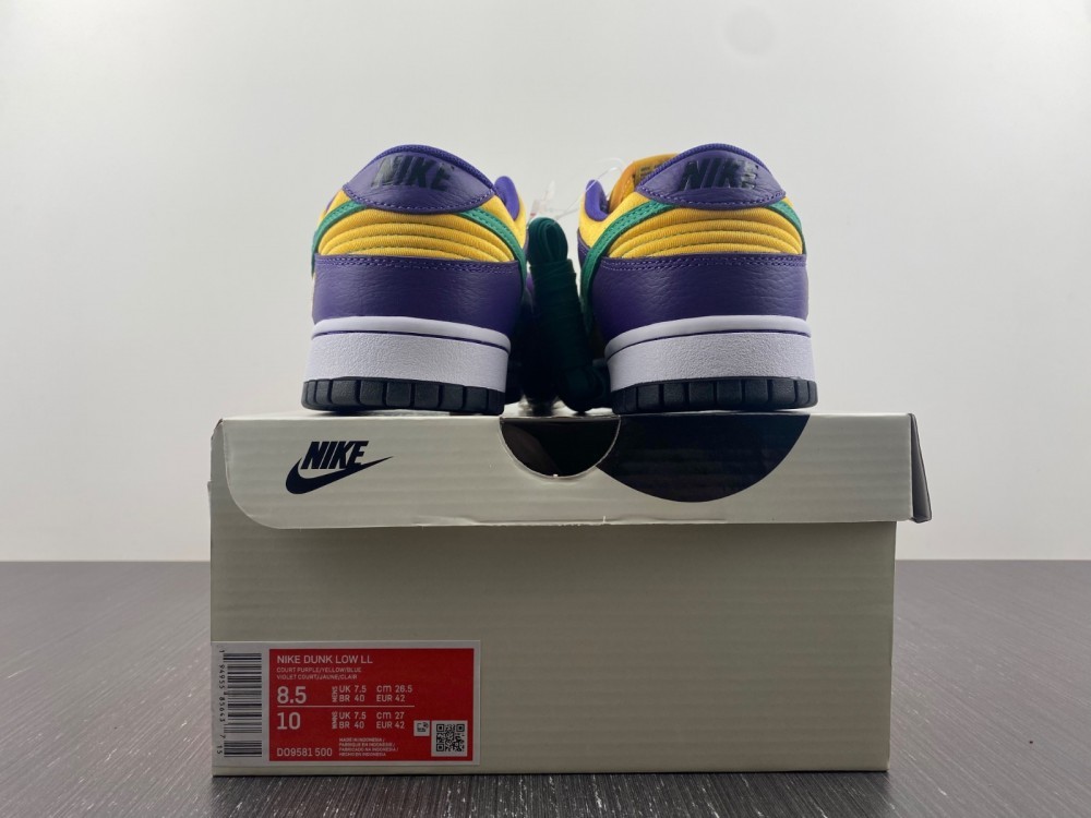 Nike Dunk Low LX Lisa Leslie Nike Dunk Low LX Lisa Leslie