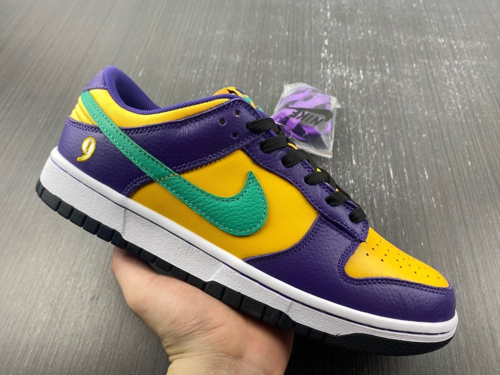 Nike Dunk Low LX Lisa Leslie Nike Dunk Low LX Lisa Leslie