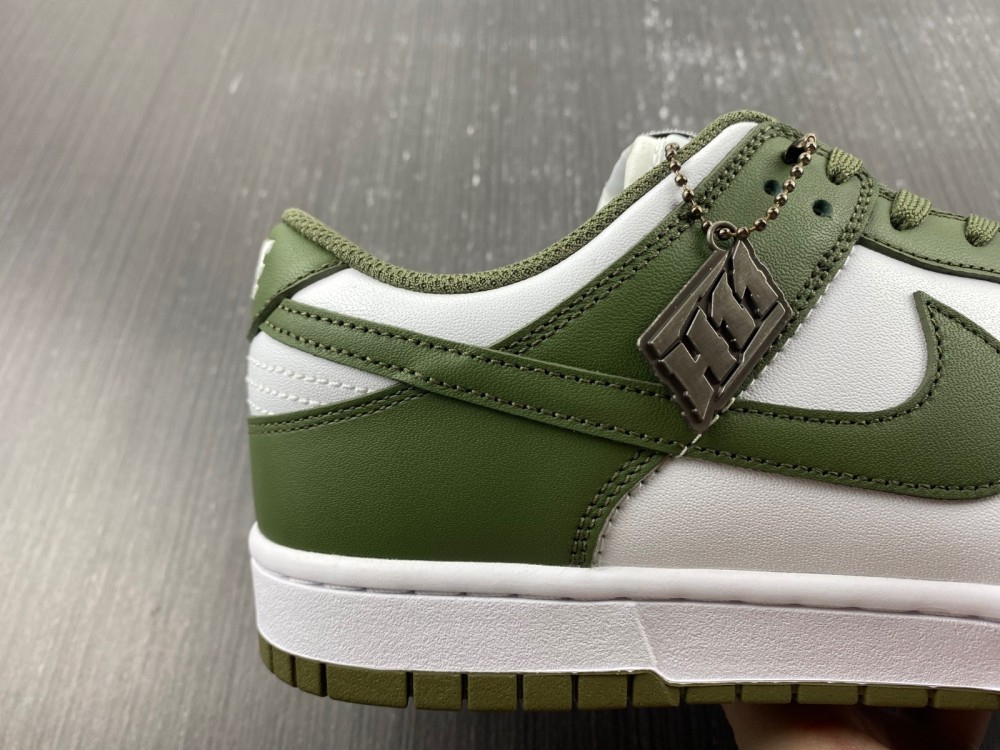 Nike Dunk Low Medium Olive Nike Dunk Low Medium Olive