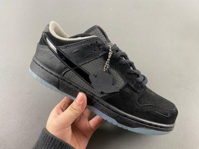 Division Street x Nike Dunk Low Lux “Oregon Black Division Street x Nike Dunk Low Lux “Oregon Black