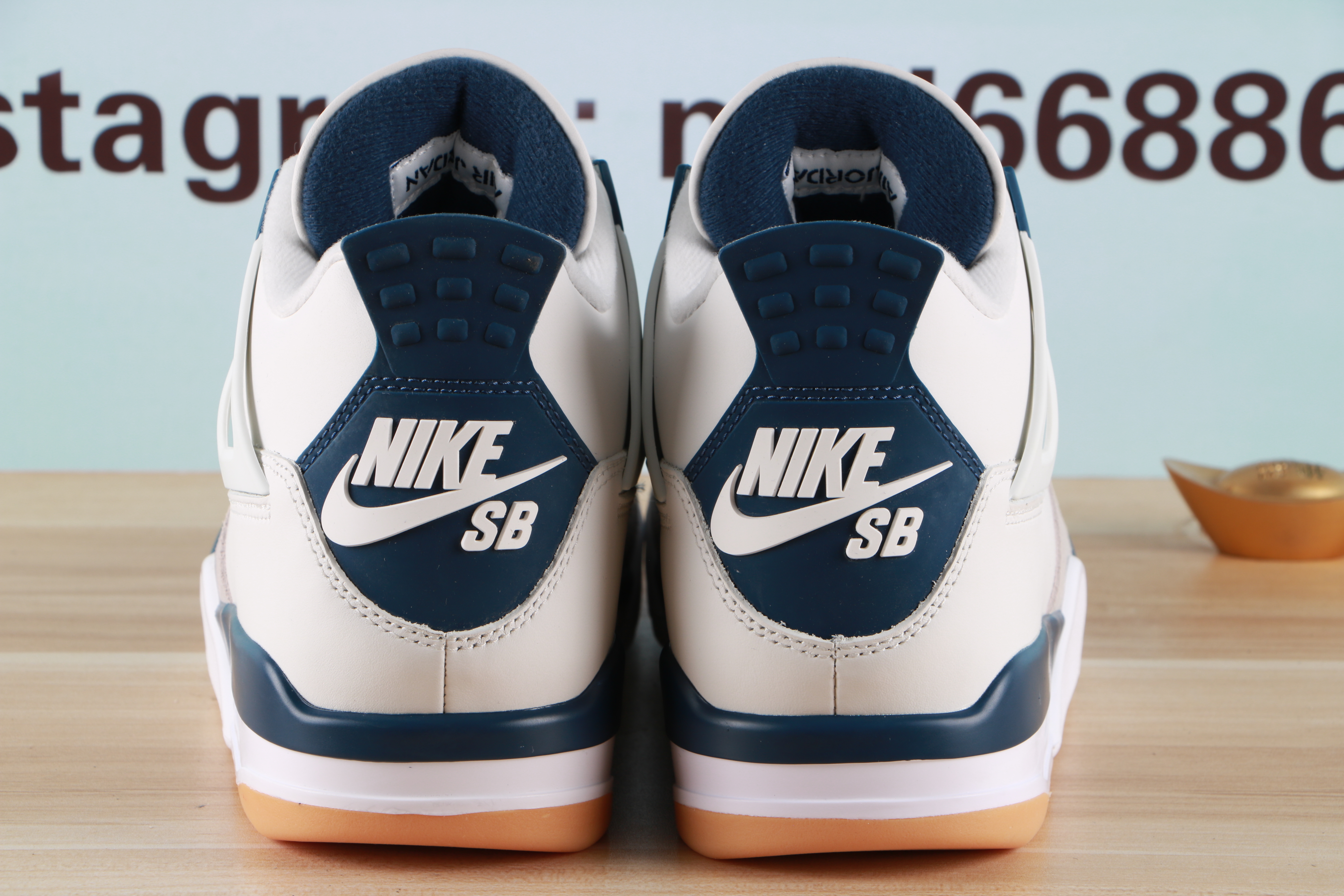Jordan 4 Retro SB Navy