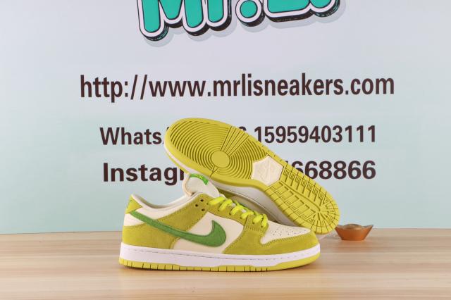Nike SB Dunk Low Green Apple