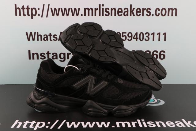 New Balance 9060 Triple Black